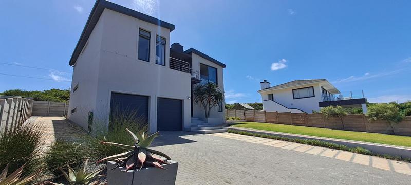 4 Bedroom Property for Sale in Jongensfontein Western Cape